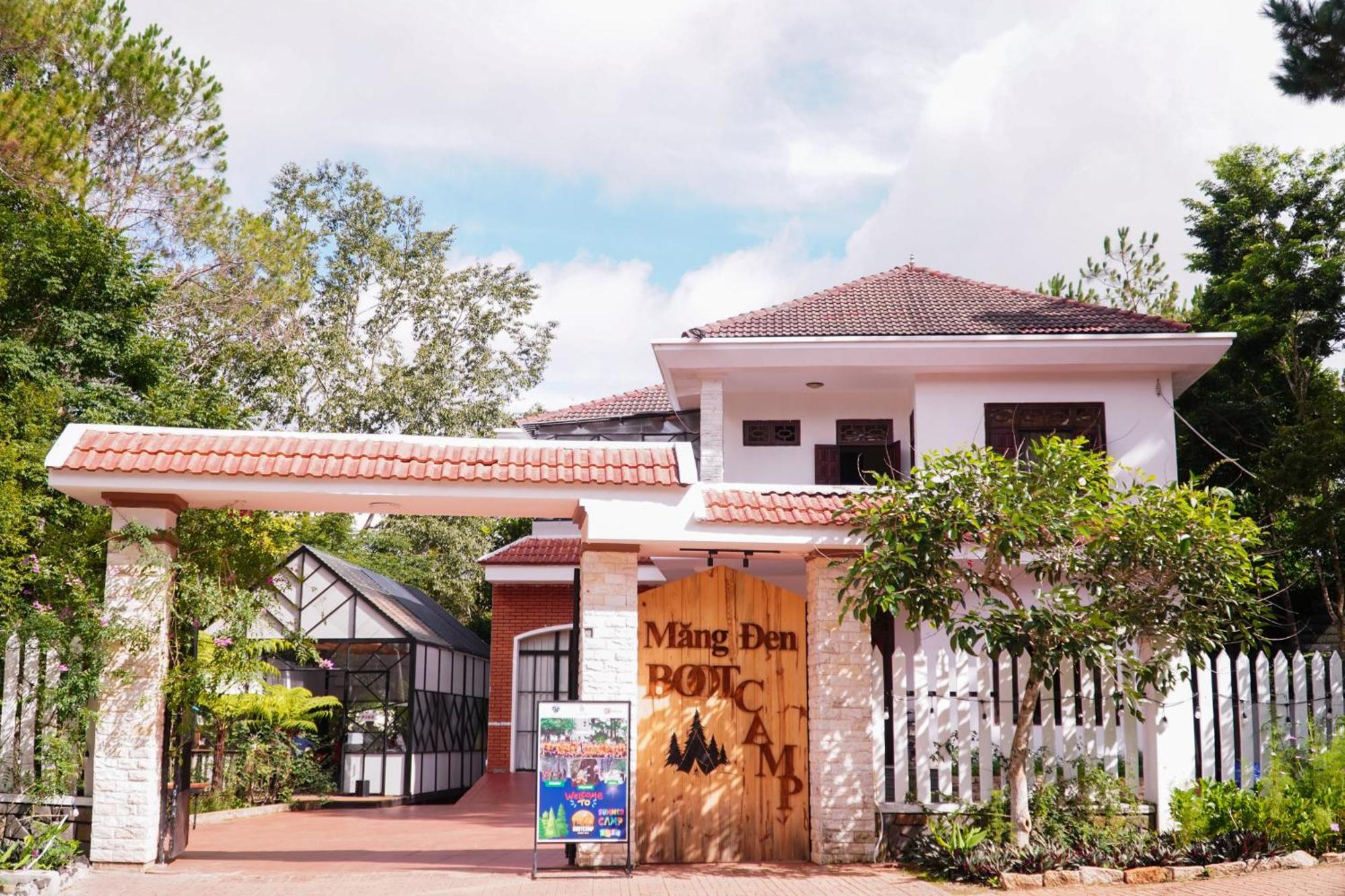 A Little Home Mang Den Kon Von Kla Exterior foto
